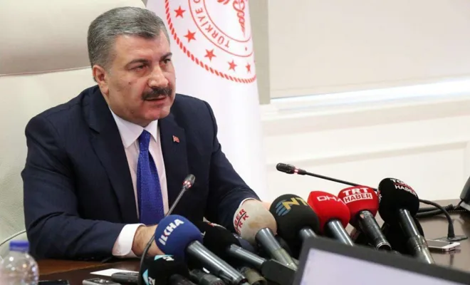 Bakan Koca: Türkiye'de 4 Covid-19 aşısından 2'si insan deneyi çalışmalarına yakın 