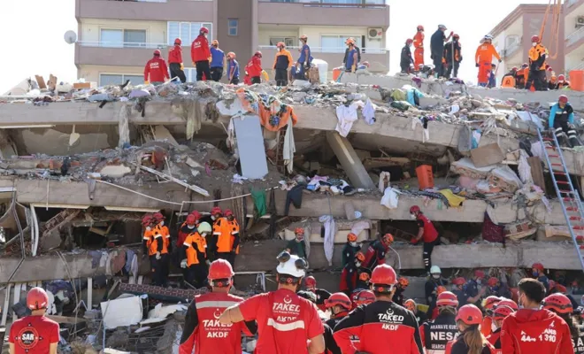 91 saat sonra kurtarılan minik Ayda'nın annesinin cenazesine ulaşıldı 