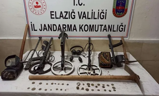Elazığ’da kaçak kazı yapan şüpheliler yakalandı