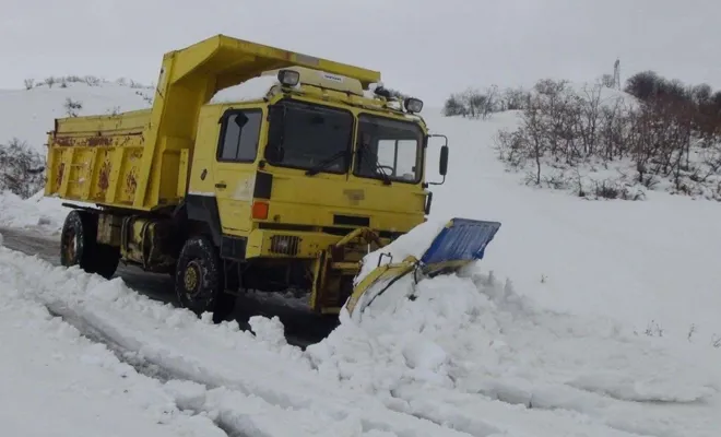 Elazığ’da kar yağışı nedeniyle 11 köy yolu ulaşıma kapandı
