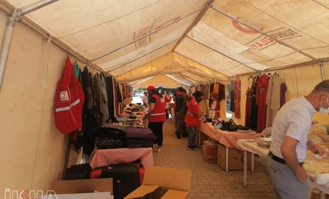 Kızılay Palu'da Filistinli yetimler için kermes düzenledi