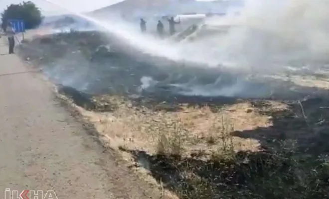Kovancılar`da İtfaiyenin erken müdahale ettiği yangın eve sıçramadan söndürüldü