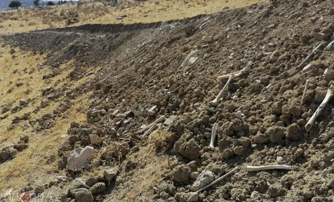 Palu`da İçme suyu yolu için 400 yıllık tarihi mezarlık tahrip edildi