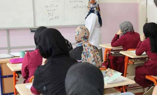 Aday öğretmenlik ve öğretmenlik kariyer basamakları yönetmeliği Resmi Gazete'de