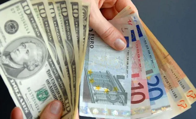 Euro ve dolarda günün ilk rakamları 