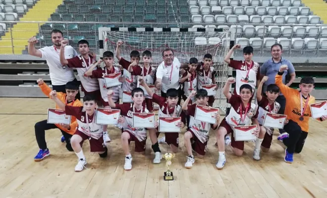 Hentbol Türkiye Erkekler Şampiyonasında Doğukent Ortaokulu 3. Oldu