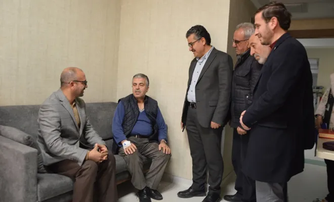 HÜDA PAR Genel Başkan Yardımcısı Şahin Elazığ`da depremzedeleri ziyaret etti