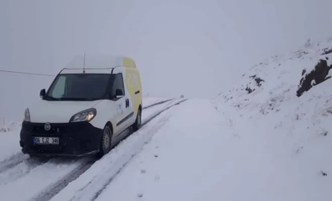 Palu`nun yüksek kesimlerine yılın ilk karı yağdı 