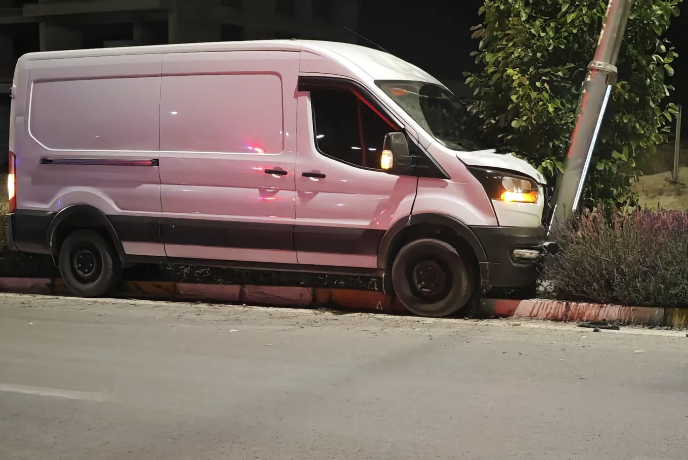 Elazığ-Bingöl Karayolunda Trafik Kazası: Araç Şarampole Girdi