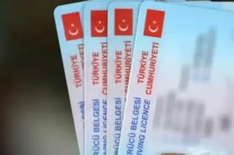 Sıcak Havalardan Bunalan Vatandaşlar Hazar Gölü’ne Akın Etti